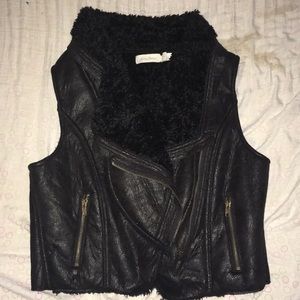 Faux fur faux leather zip up fashion vest